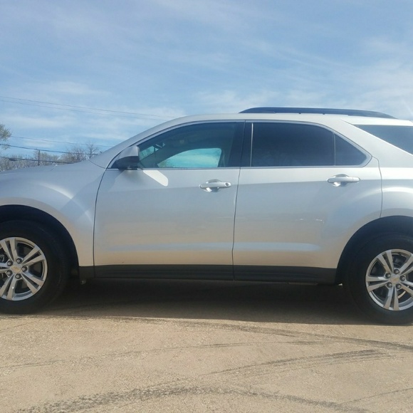 2011 equinox en pagos - Picture 2 of 3